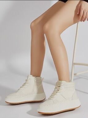 Dolce Vita Cream Platform Sneaker Daley